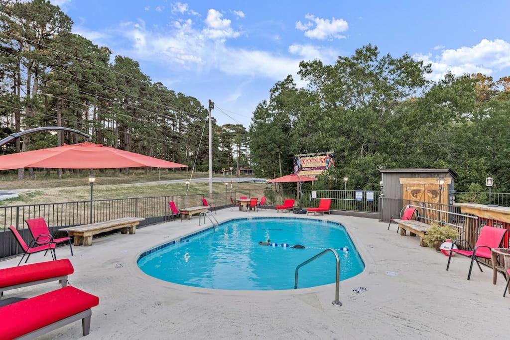 Stonegate Lodge 2 Queen Beds Fast Wifi 50In Tv Salt Water Pool Room # 305 Eureka Springs Buitenkant foto