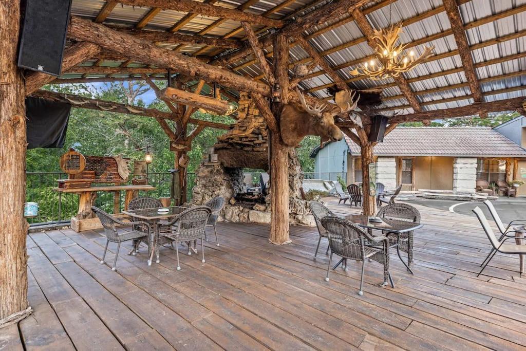 Stonegate Lodge 2 Queen Beds Fast Wifi 50In Tv Salt Water Pool Room # 305 Eureka Springs Buitenkant foto
