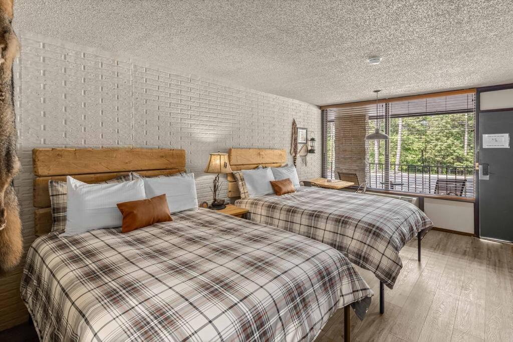 Stonegate Lodge 2 Queen Beds Fast Wifi 50In Tv Salt Water Pool Room # 305 Eureka Springs Buitenkant foto